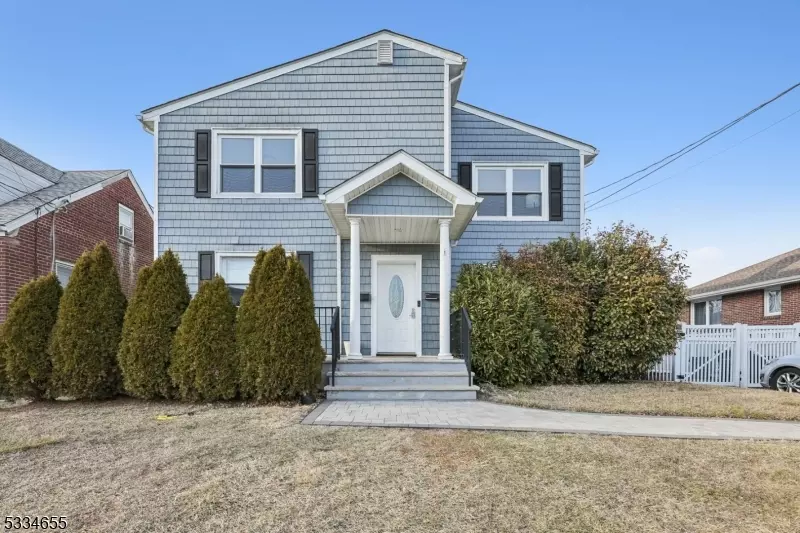 373 Capitol St, Saddle Brook Twp., NJ 07663