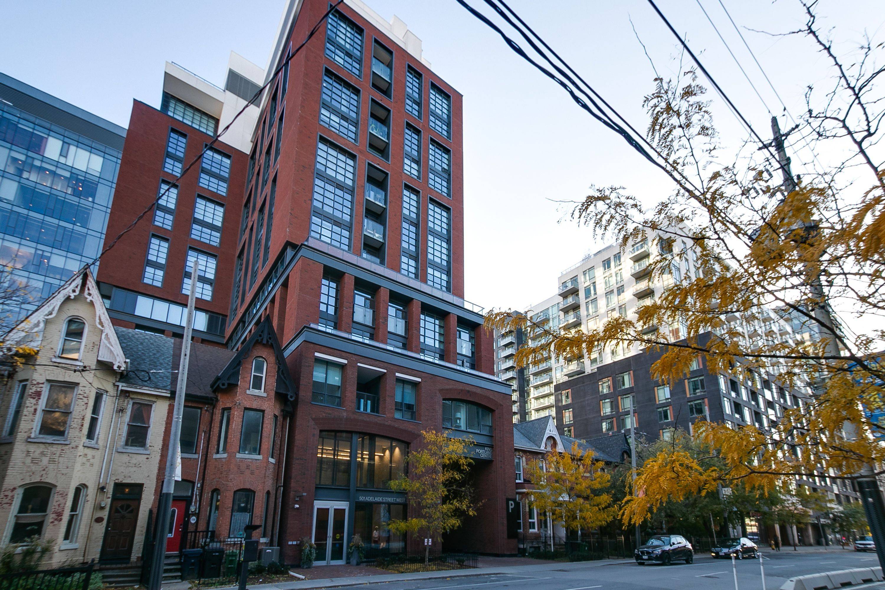 Toronto C01, ON M5V 0R3,501 Adelaide ST W #1001