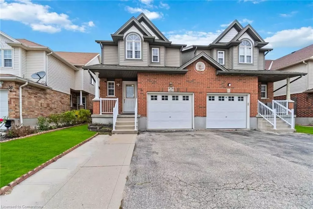 Kitchener, ON N2E 3W6,42 Donnenwerth DR