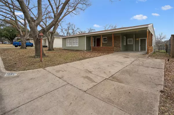 Fort Worth, TX 76133,3551 Binyon Street