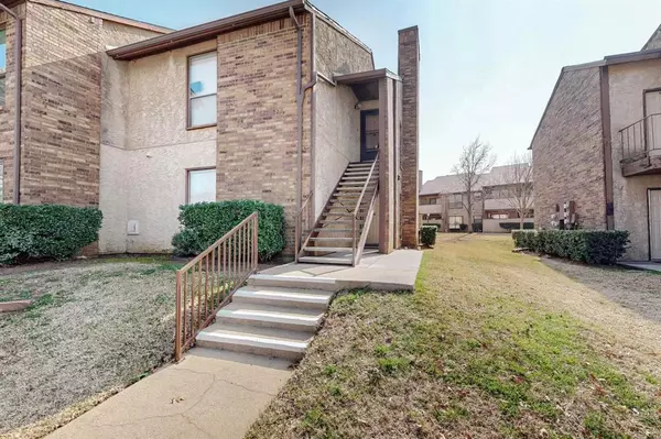 1208 Calico Lane #614, Arlington, TX 76011