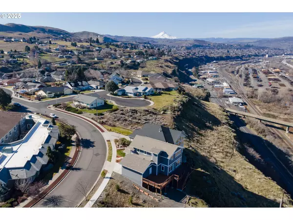 The Dalles, OR 97058,371 SUMMIT RIDGE DR