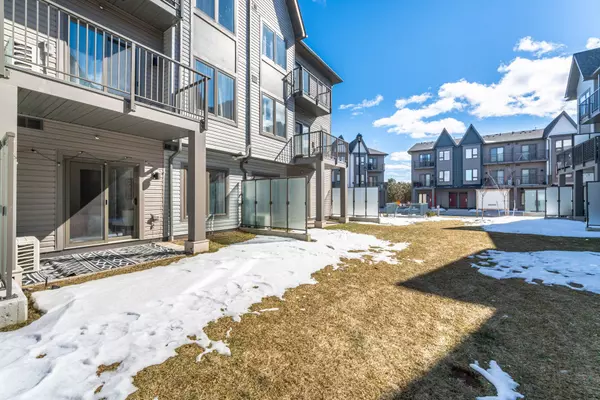 Pickering, ON L1X 0L2,2635 William Jackson DR #307