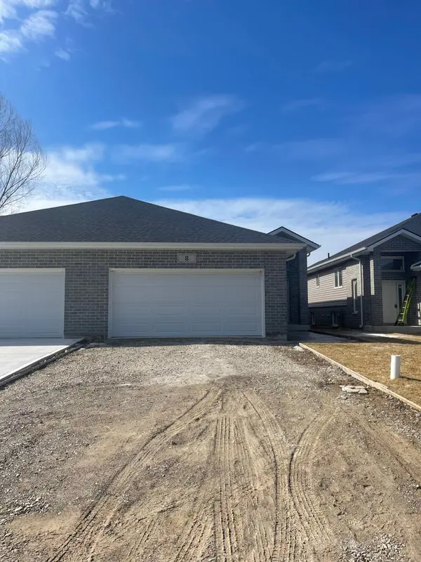 8 Yellow Bridge CRES, Chatham-kent, ON N0P 2P0