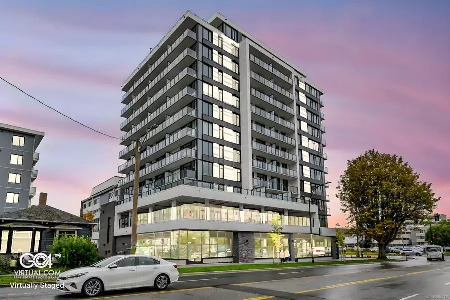 1100 Yates St #901, Victoria, BC V8V 0H5