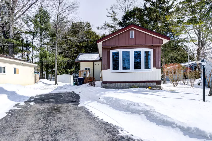 50 GEORGIAN GLEN DR, Wasaga Beach, ON L9Z 1K7