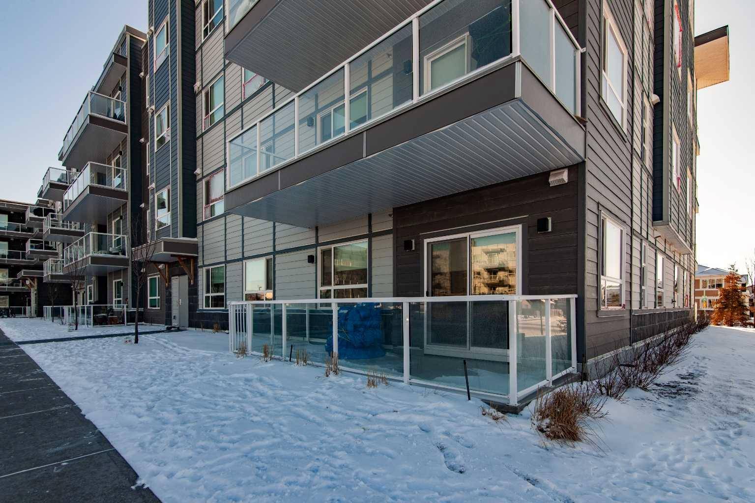 40 Carrington PLZ NW #103, Calgary, AB T3P 1X7