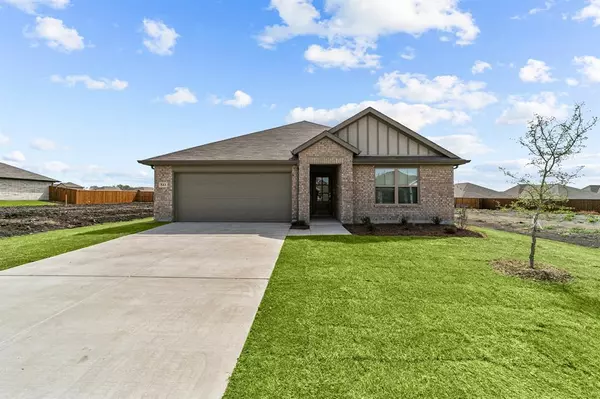 552 Ridgewood Drive, Van Alstyne, TX 75495