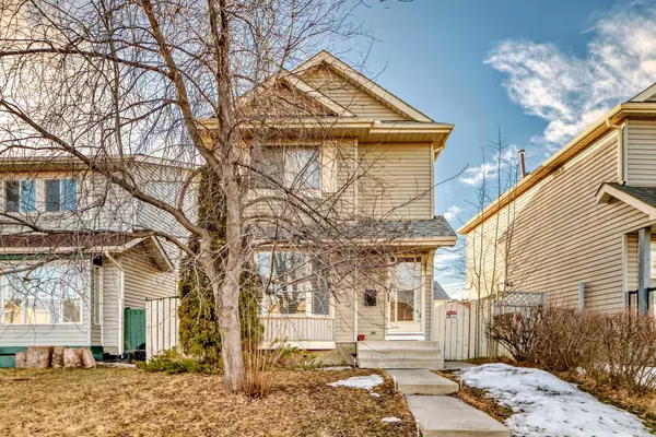 355 falton DR Northeast, Calgary, AB t3j2x2