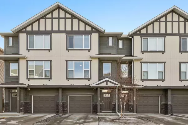 123 New Brighton WALK Southeast, Calgary, AB T2Z 5C7