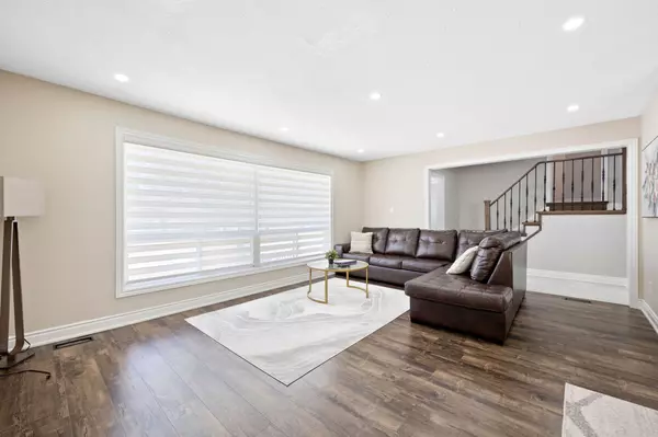 Toronto C06, ON M3H 2W5,3 Brett AVE