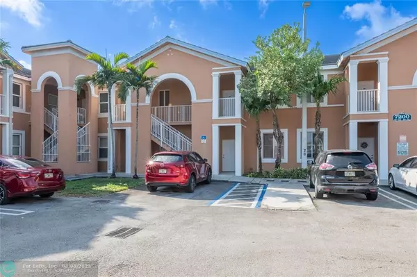 7200 NW 177th St, Hialeah, FL 33015