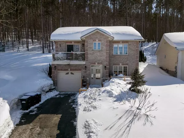 55 Therrien CT, Penetanguishene, ON L9M 1P6