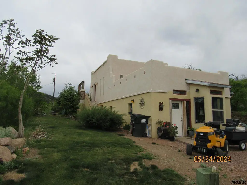 2075 County Road 389, Wetmore, CO 81253