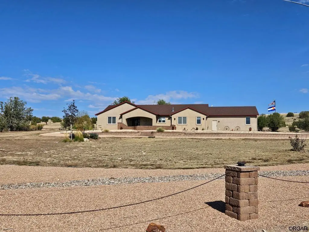 1381 3rd ST, Penrose, CO 81240
