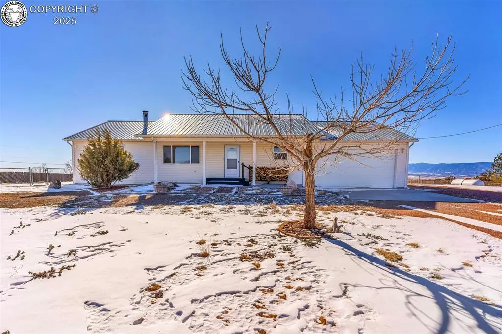542 2nd ST, Penrose, CO 81240