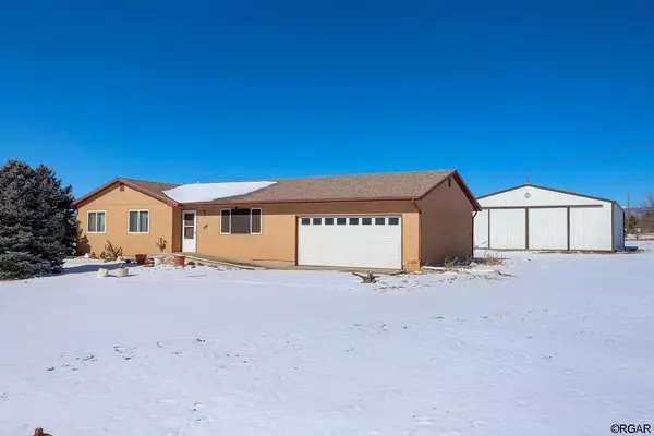 687 6th  ST, Penrose, CO 81240