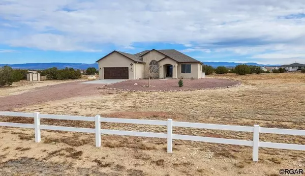 1438 Top Notch  TRL, Penrose, CO 81240