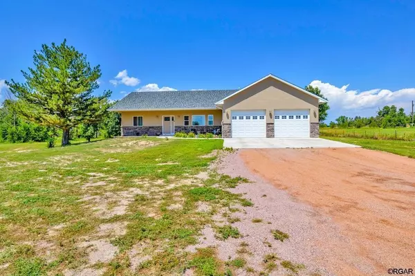 803 6th  ST, Penrose, CO 81240