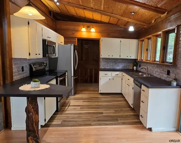 21501 Chalk Creek DR, Nathrop, CO 81236
