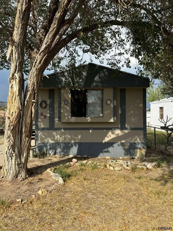 600 Raintree BLVD #69, Canon City, CO 81212