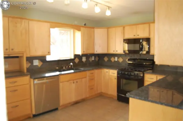 1207 EUGENE DR, Canon City, CO 81212