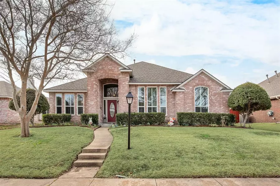 8310 greenspoint Drive, Rowlett, TX 75088