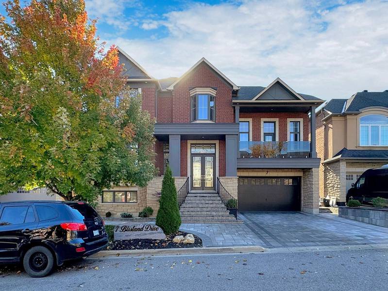 7 Bissland DR, Ajax, ON L1Z 0E1