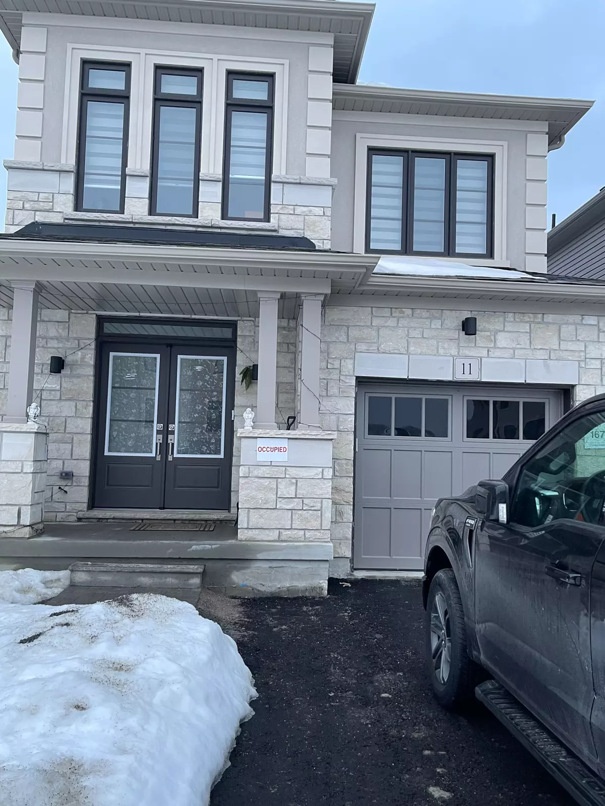 Clarington, ON L1B 0X1,11 Salmon CRES