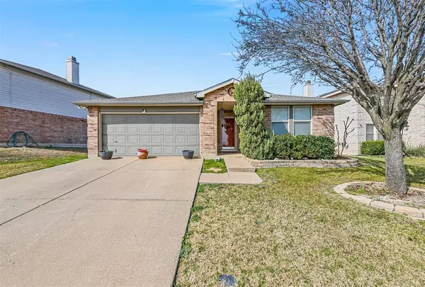 5137 Rugged Avenue, Fort Worth, TX 76179