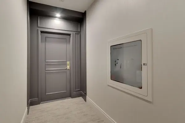 55 Delisle AVE #605, Toronto C02, ON M4V 3C2