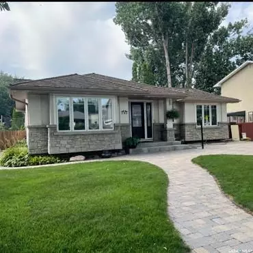 109 Phillips CRESCENT, Saskatoon, SK S7H 3M9