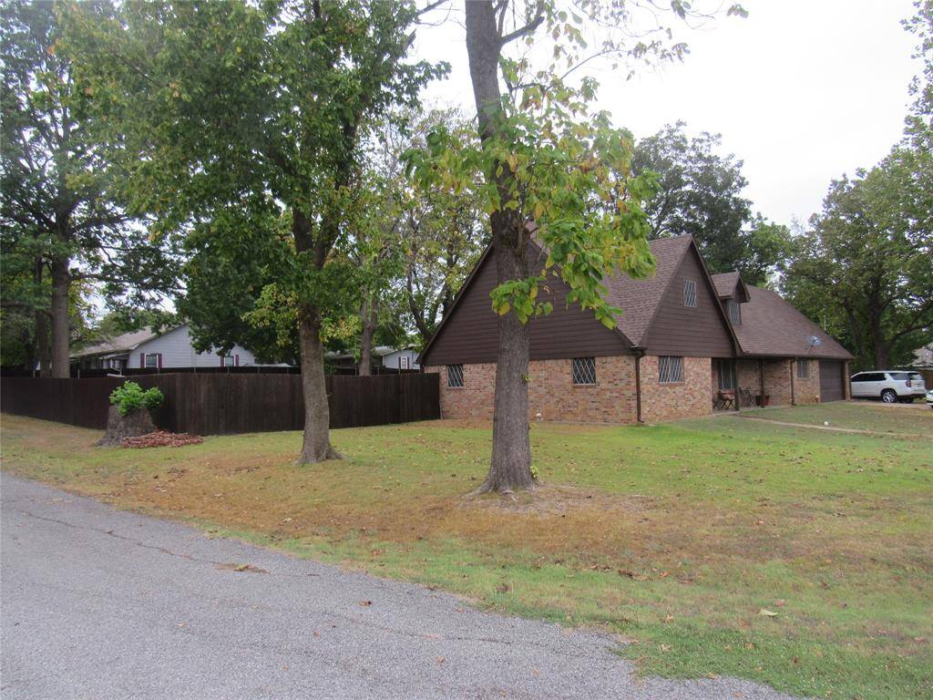 Pottsboro, TX 75076,300 Thompson Street