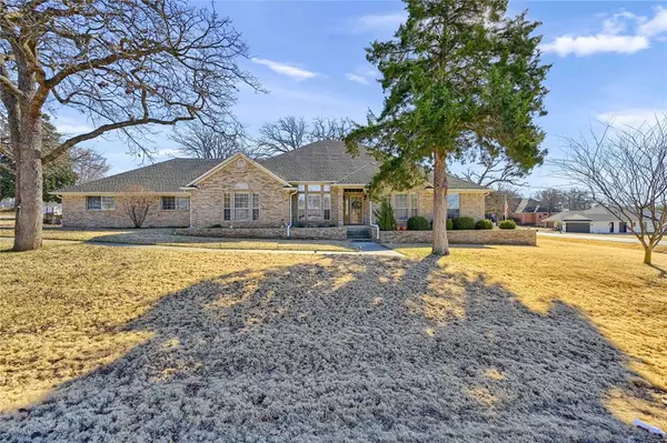 Lake Kiowa, TX 76240,700 Kiowa Drive W