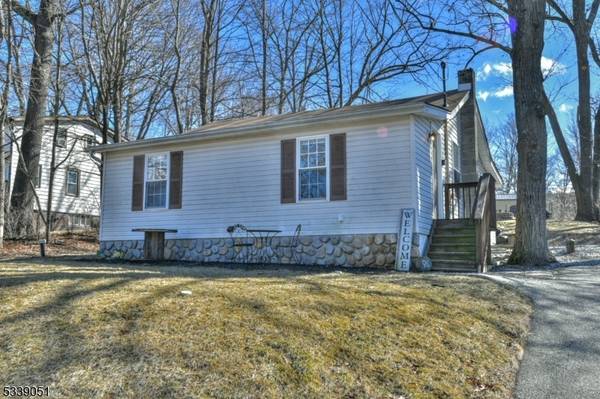 94 Upper Greenwood Lake Rd, West Milford Twp., NJ 07421