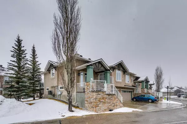 56 Discovery Woods Villas SW, Calgary, AB T3H 5A7