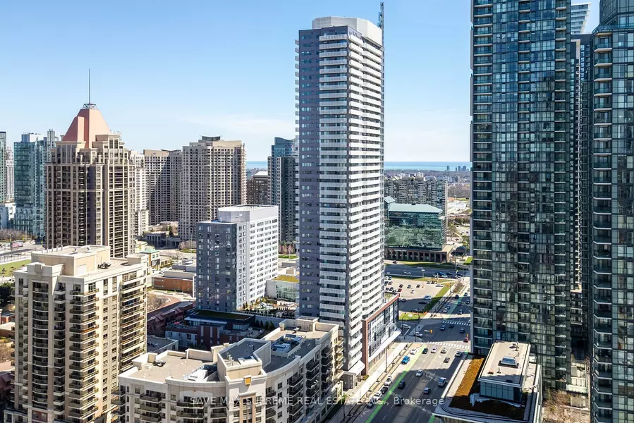 4065 Confederation Pkwy #2401, Mississauga, ON L5B 0L4