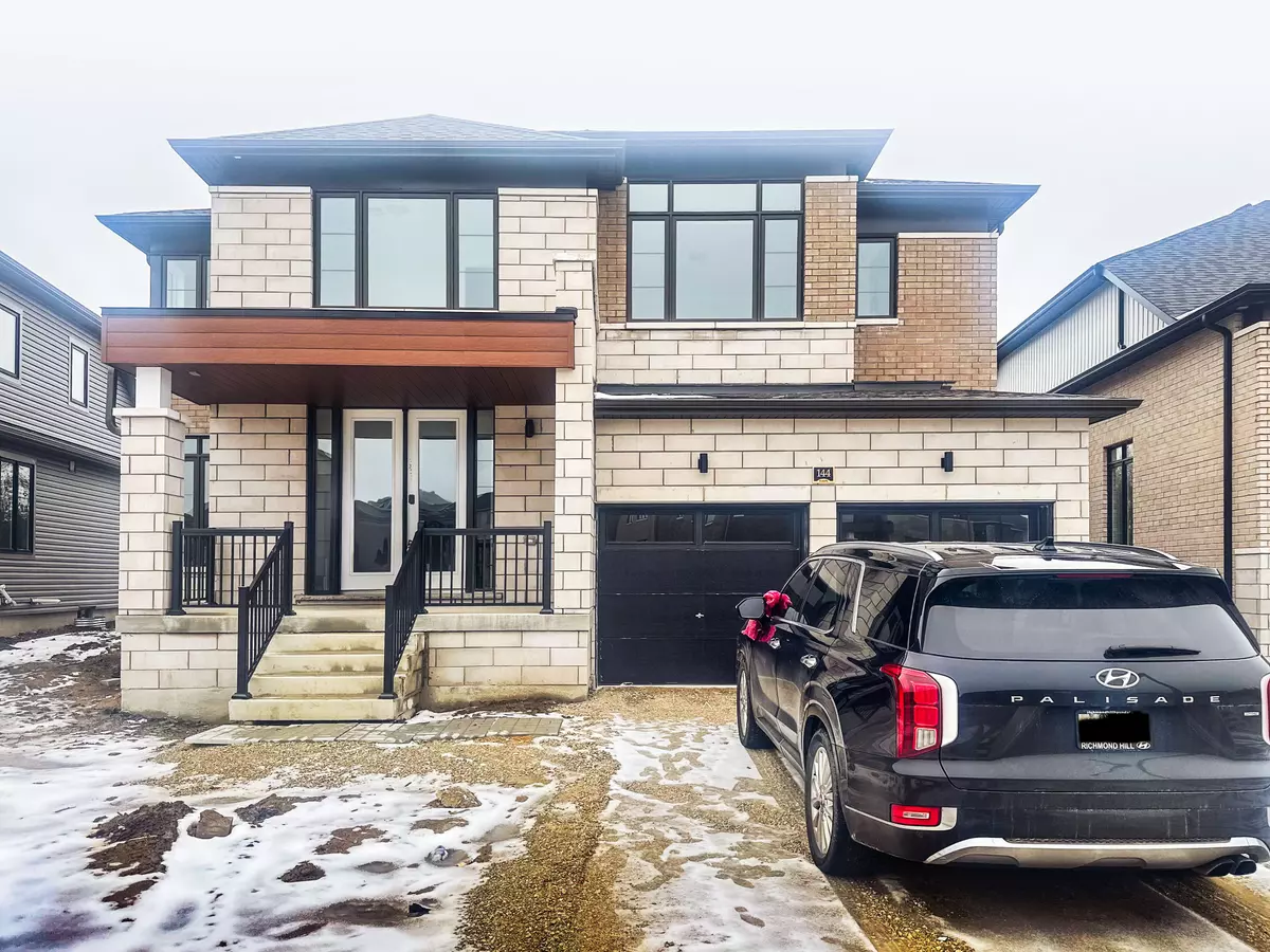 Wasaga Beach, ON L9Z 0N1,144 Rosanne CIR