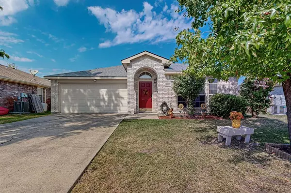 2033 Waterview Drive, Little Elm, TX 75068