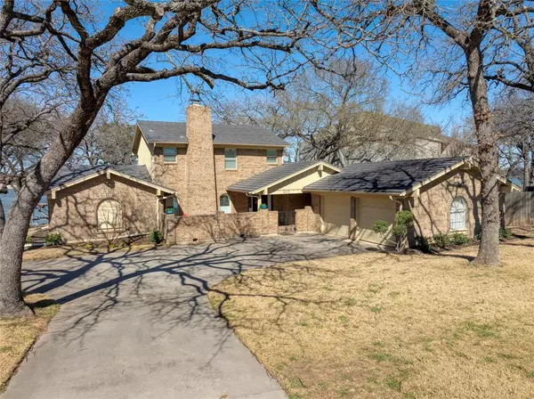 Azle, TX 76020,400 Driftwood Court