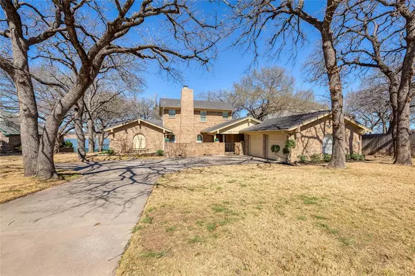 Azle, TX 76020,400 Driftwood Court