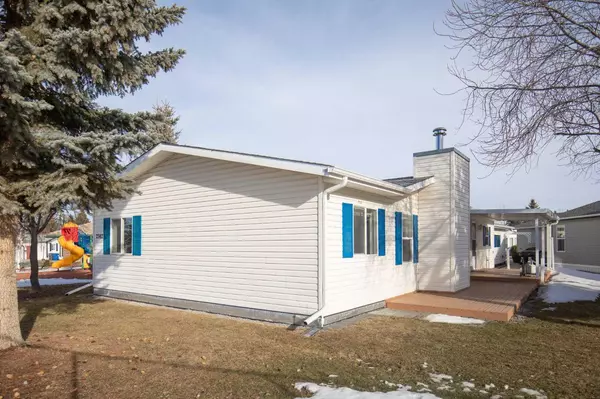 Red Deer, AB T4R 2Z8,2342 Danielle DR