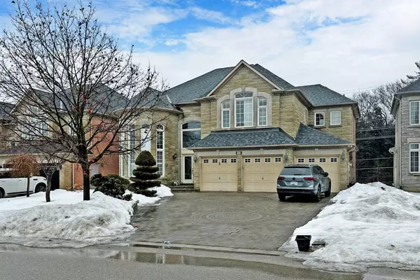 48 Francesca CT, Vaughan, ON L4L 9L2