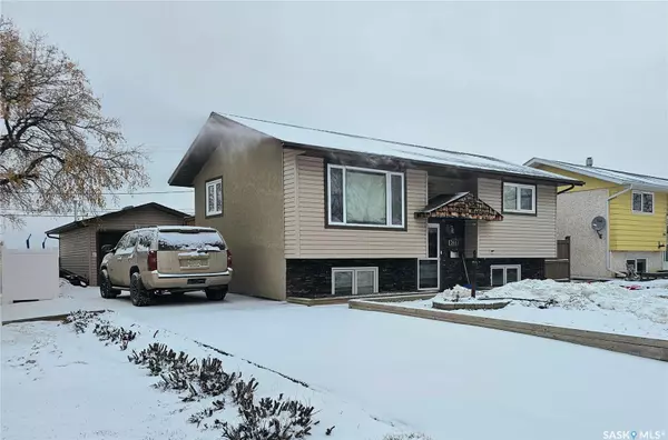 244 1st AVENUE SW, Swift Current, SK S9H 3H3