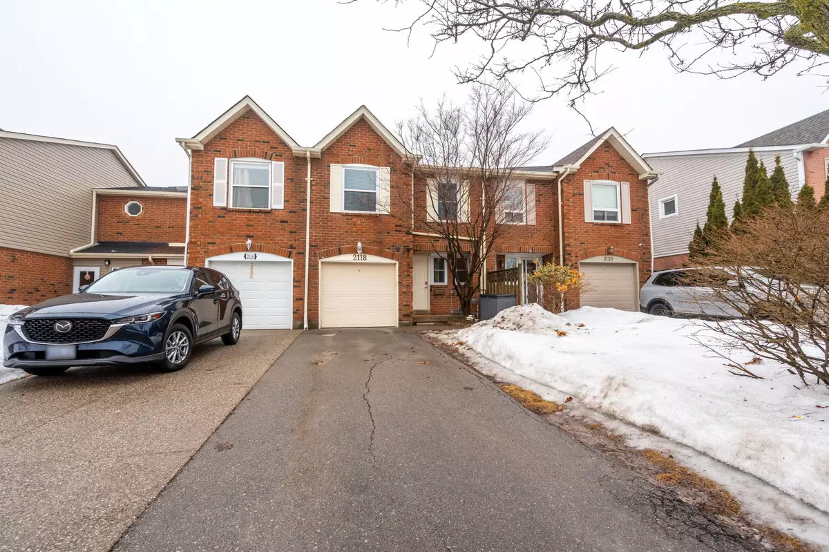 Oakville, ON L6H 4C7,2118 PELEE BLVD