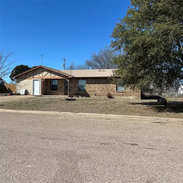 508 S Williams Street, Hamilton, TX 76531