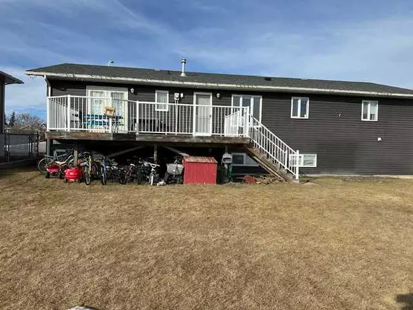 Cardston, AB T0K 0K0,582 6A AVE West