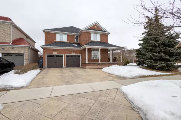 5885 Long Valley RD, Mississauga, ON L5M 6J6