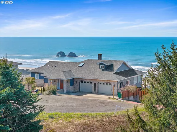 411 CREST TER, Rockaway Beach, OR 97136