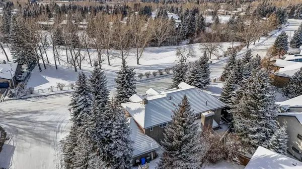 Calgary, AB T3B 5G8,1154 Varsity Estates DR Northwest